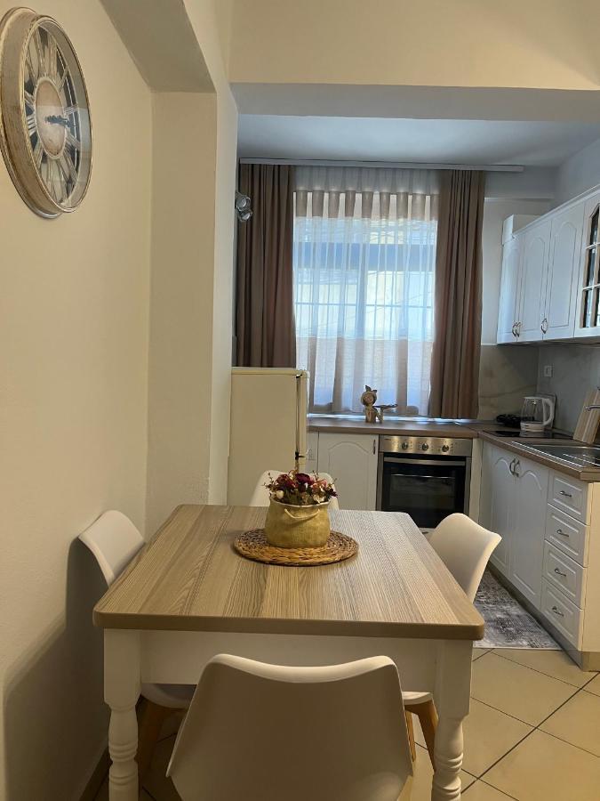 Sael Apartments Shkoder Bagian luar foto