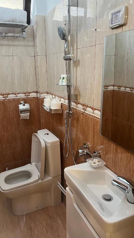 Sael Apartments Shkoder Bagian luar foto